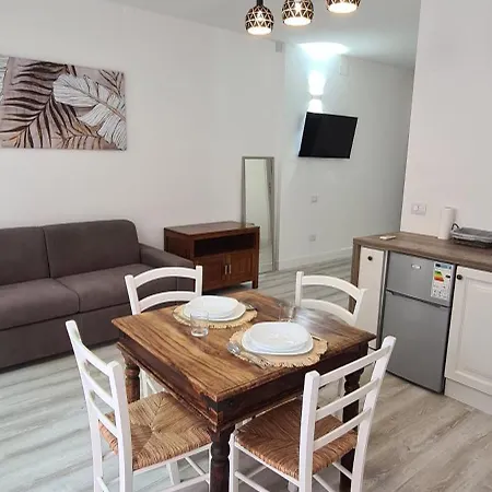 Cagliariparadiseapartment It Marina شقة *